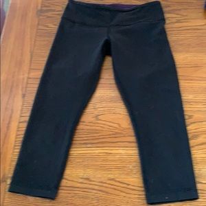 Lululemon Capri Leggings w Reversible Waist